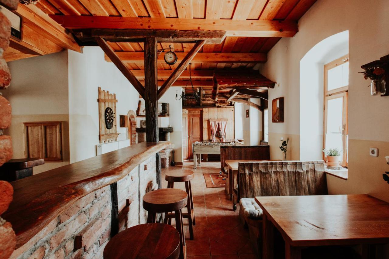 柳托梅尔 Treehouse Drevesna Hiska Strkovo Gnezdo Ranc Jures酒店 外观 照片